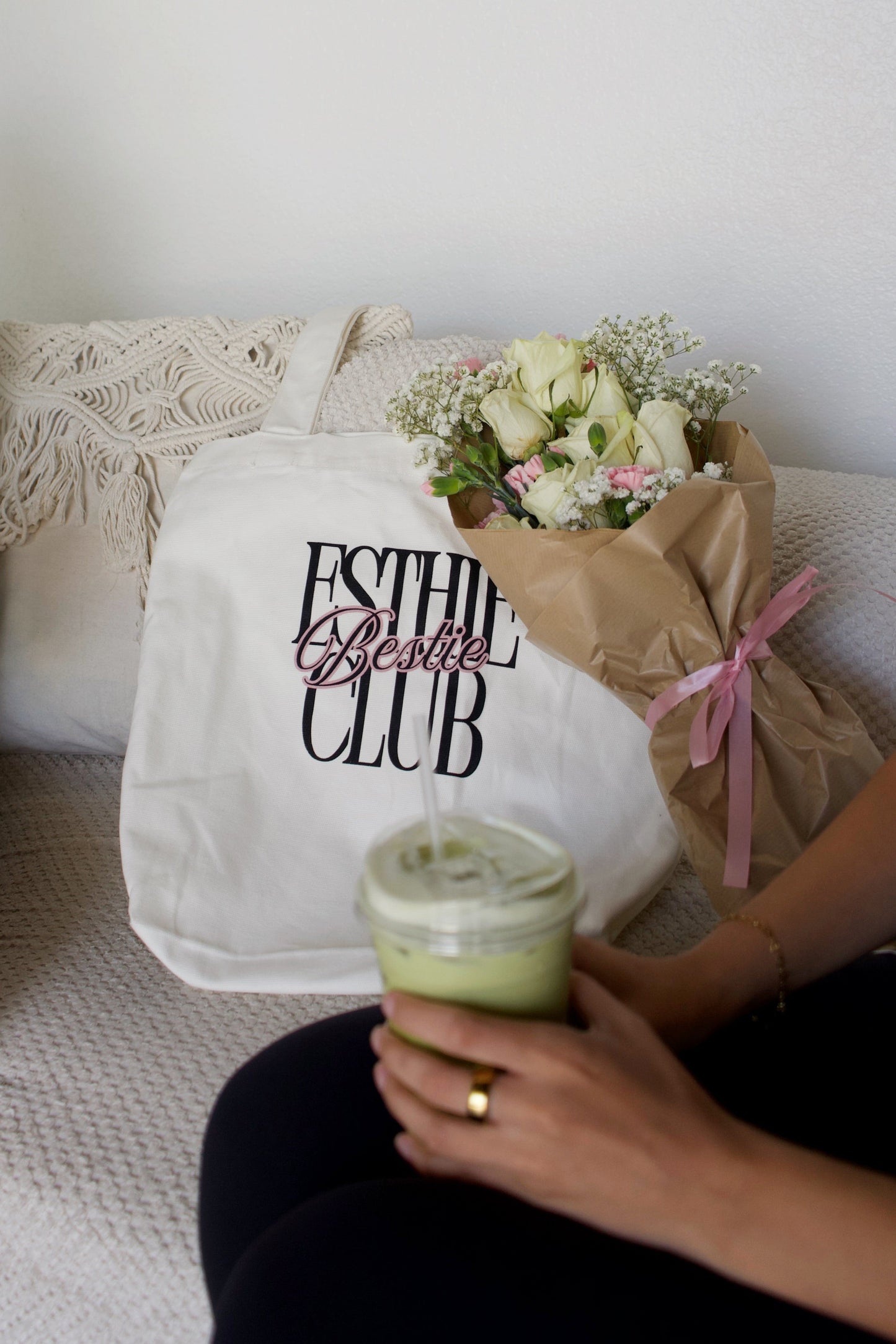 Esthie Bestie Club Tote bag